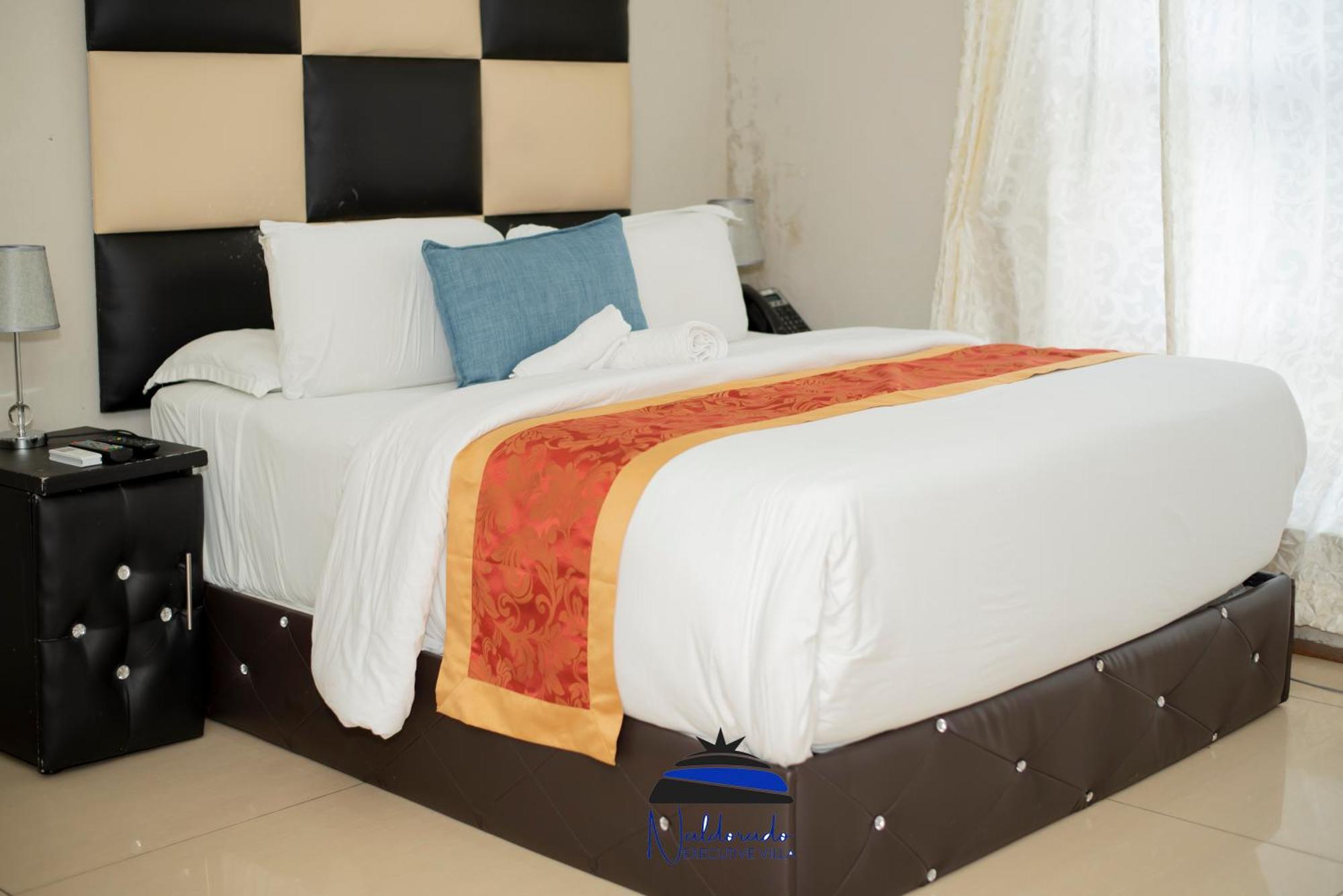 Naldorado Executive Villa 넬스프리트 외부 사진