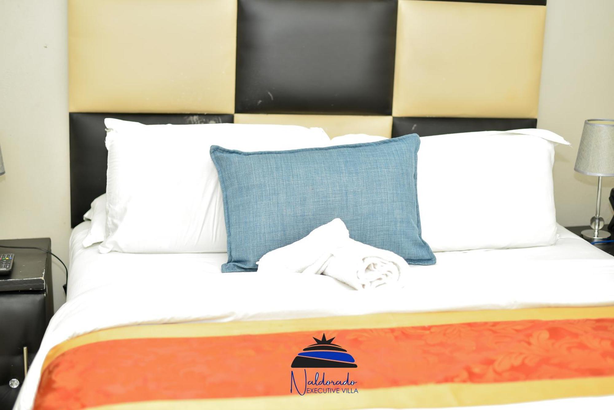 Naldorado Executive Villa 넬스프리트 외부 사진