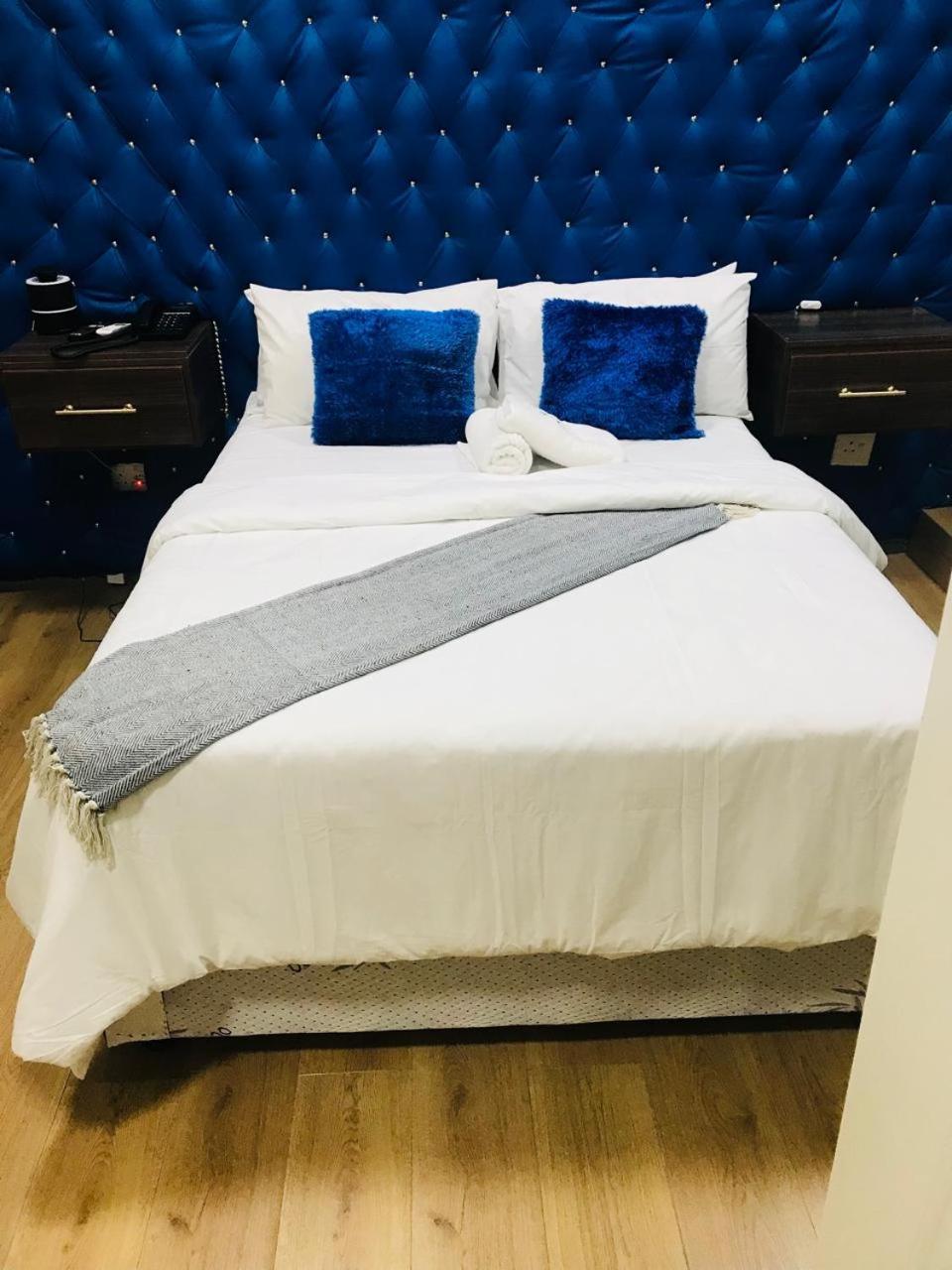 Naldorado Executive Villa 넬스프리트 외부 사진