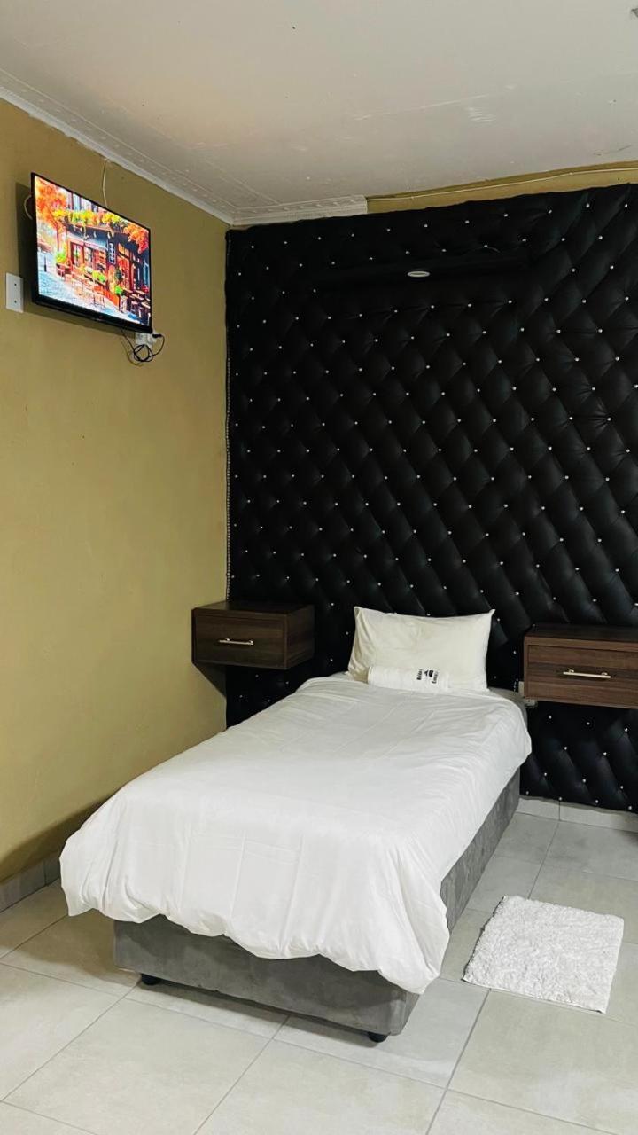 Naldorado Executive Villa 넬스프리트 외부 사진