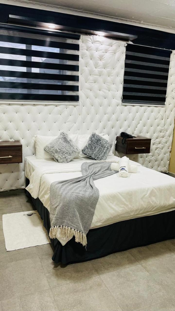 Naldorado Executive Villa 넬스프리트 외부 사진