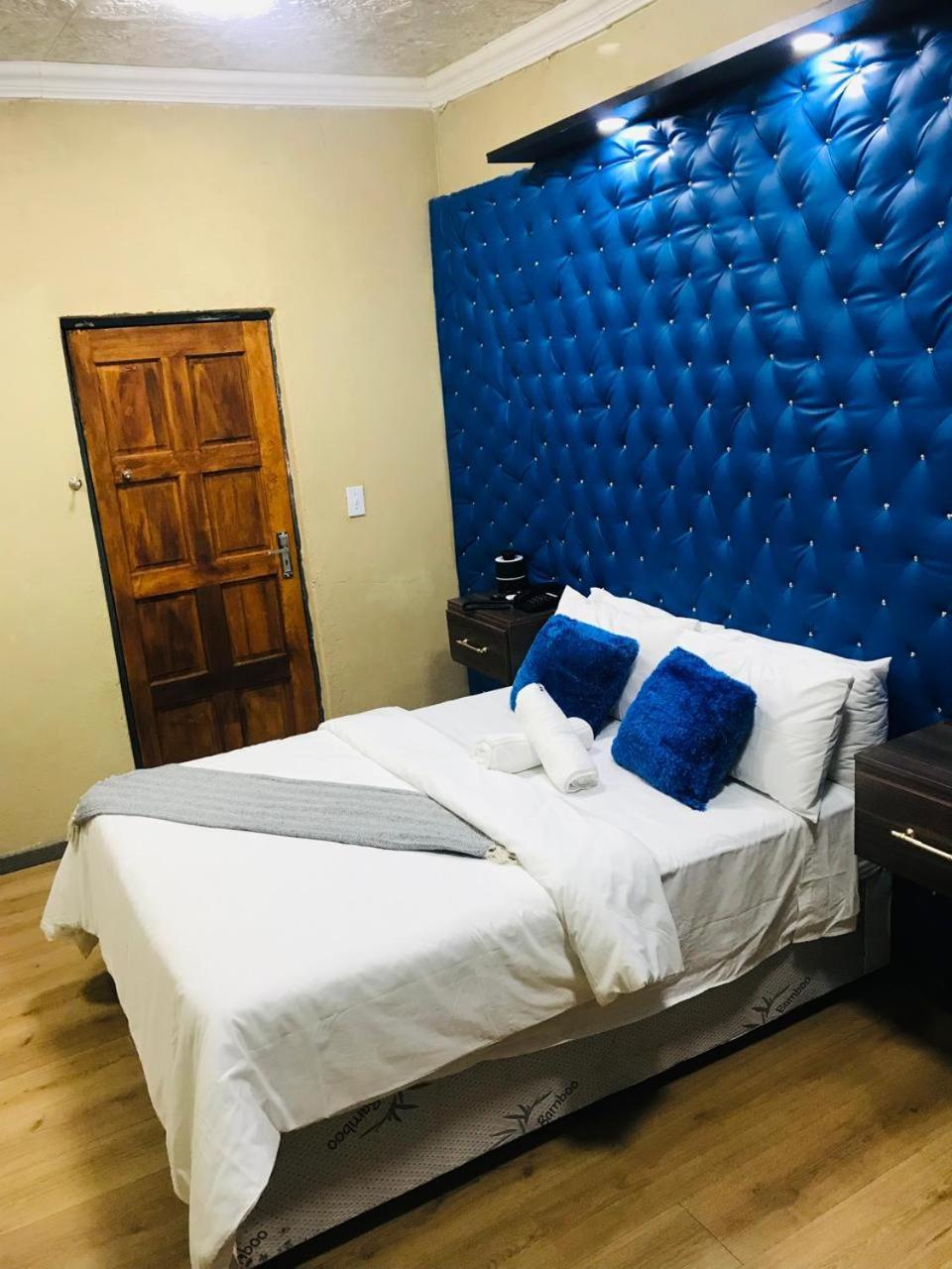 Naldorado Executive Villa 넬스프리트 외부 사진