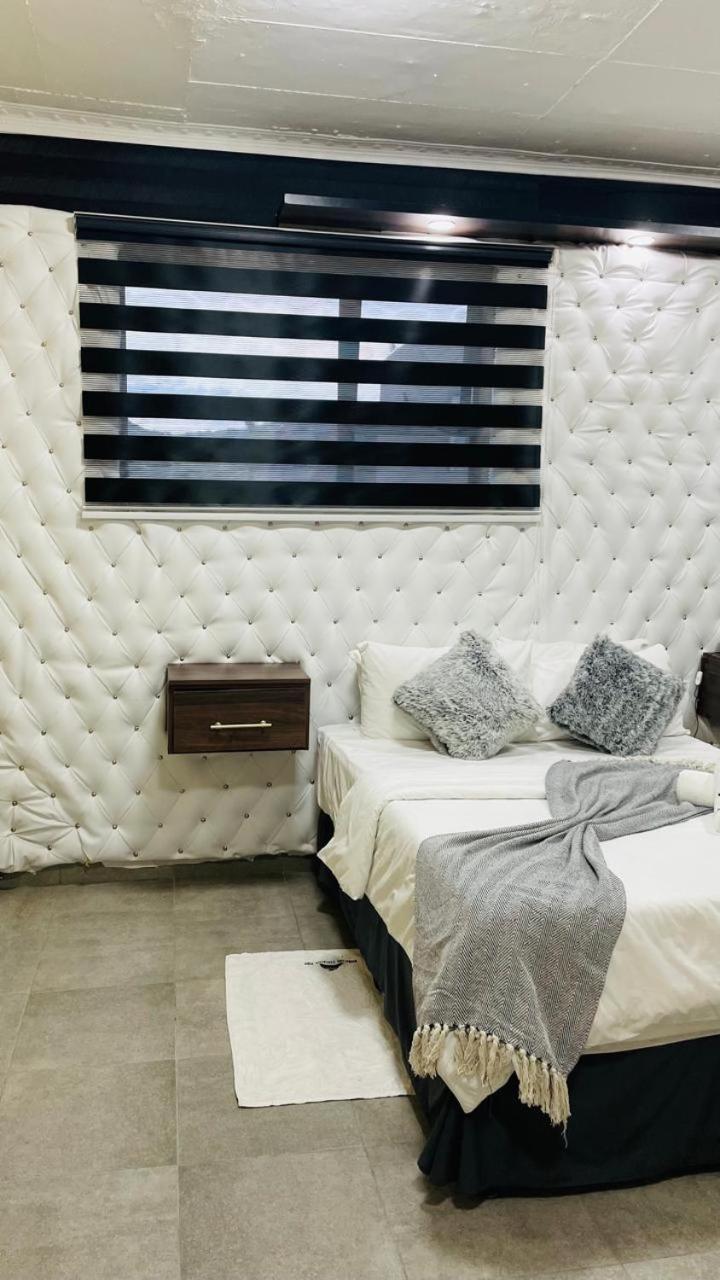 Naldorado Executive Villa 넬스프리트 외부 사진