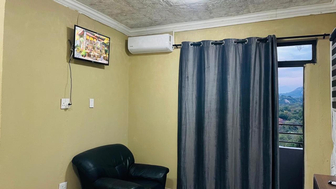 Naldorado Executive Villa 넬스프리트 외부 사진