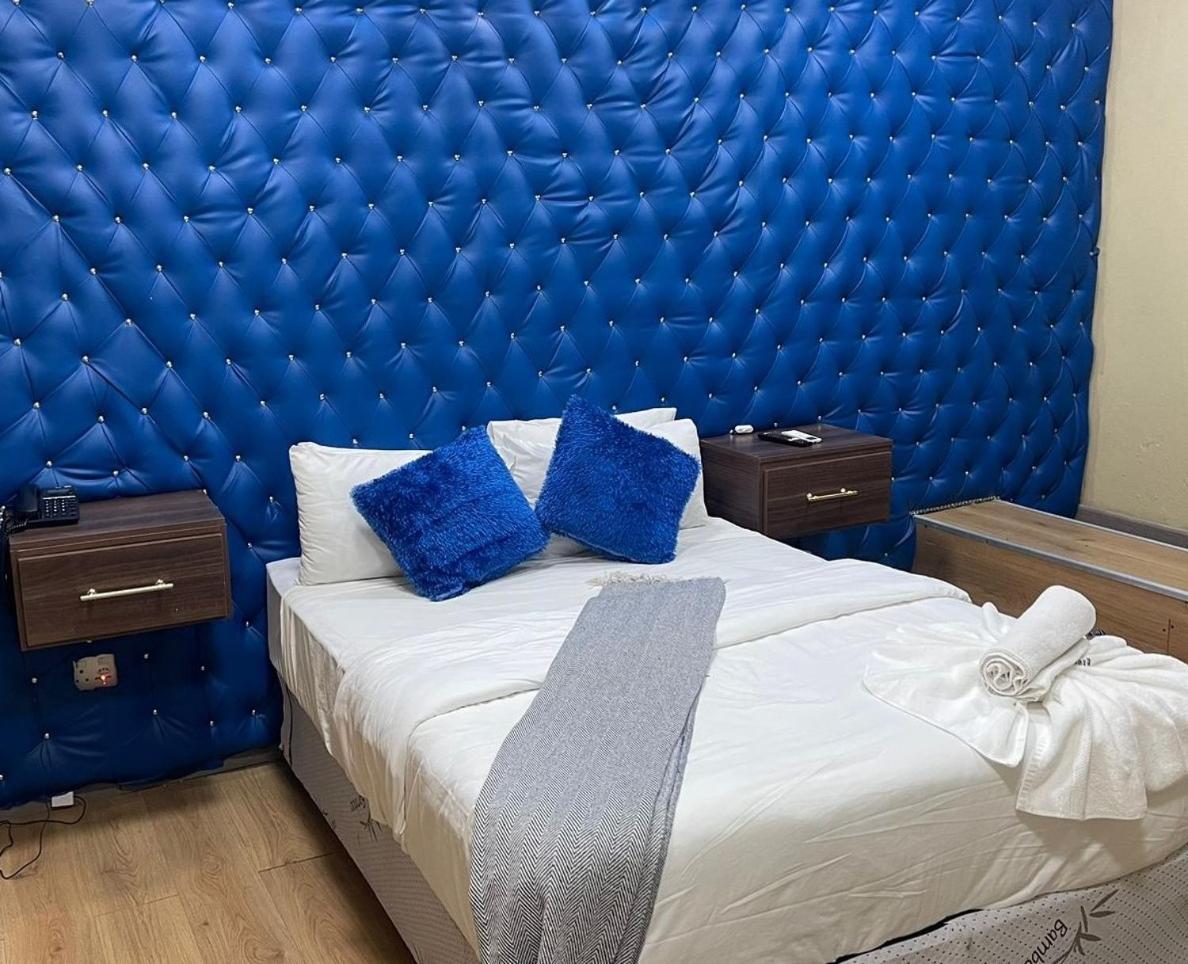 Naldorado Executive Villa 넬스프리트 외부 사진